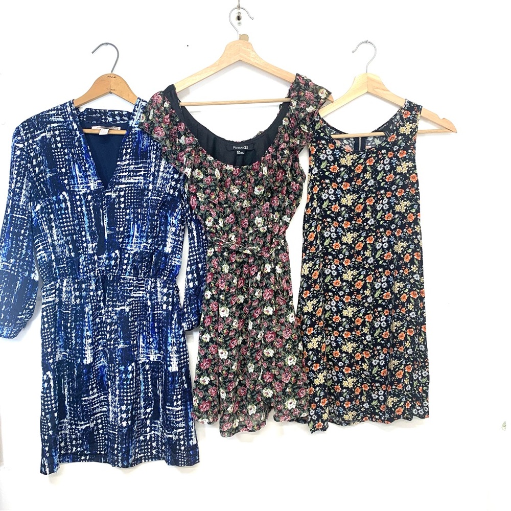 Forever 21 Mini Dress Lot of 3 Medium Floral Abstract  Feminine‎ Y2K Retro.  b7